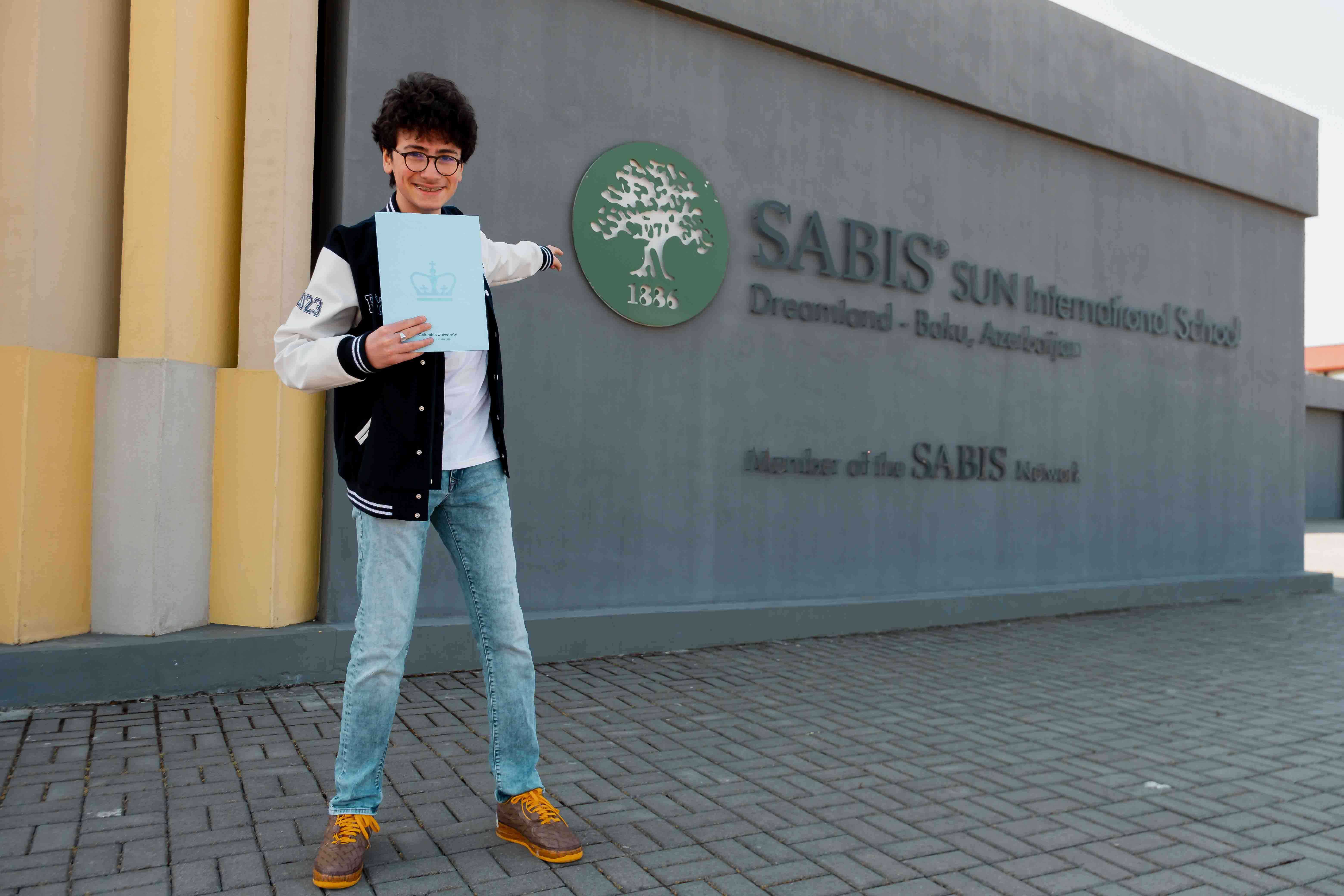 SABIS® SUN Beynəlxalq məktəbinin şagirdi ABŞ TOP Universitetlərinə qəbul edildi - FOTO