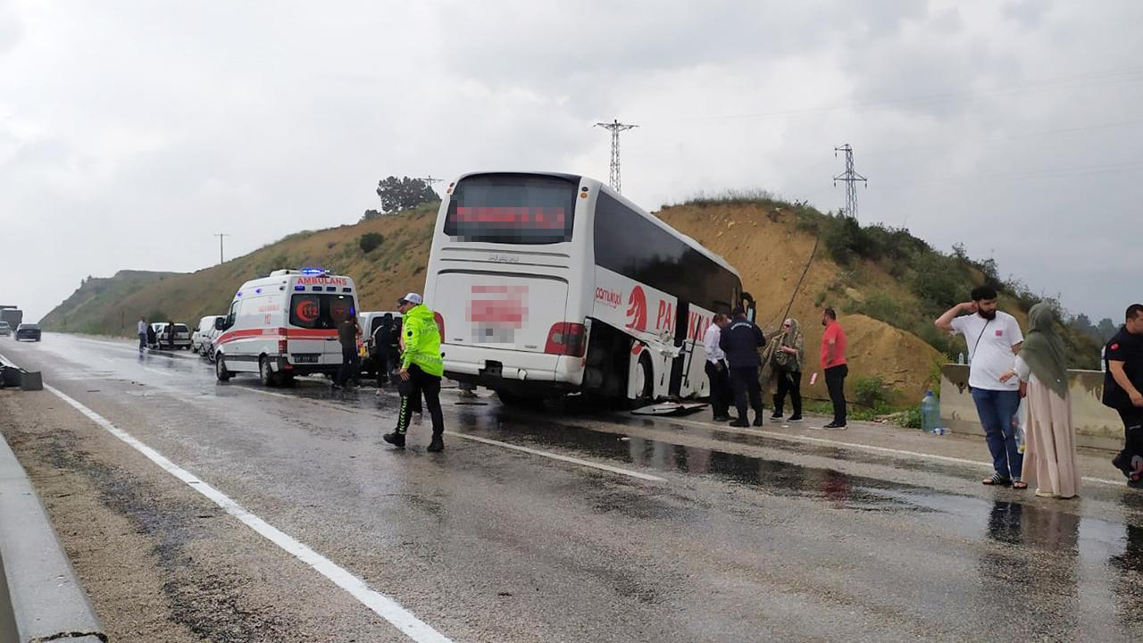Türkiyədə avtobus qəzaya uğradı: Yaralılar var - FOTO