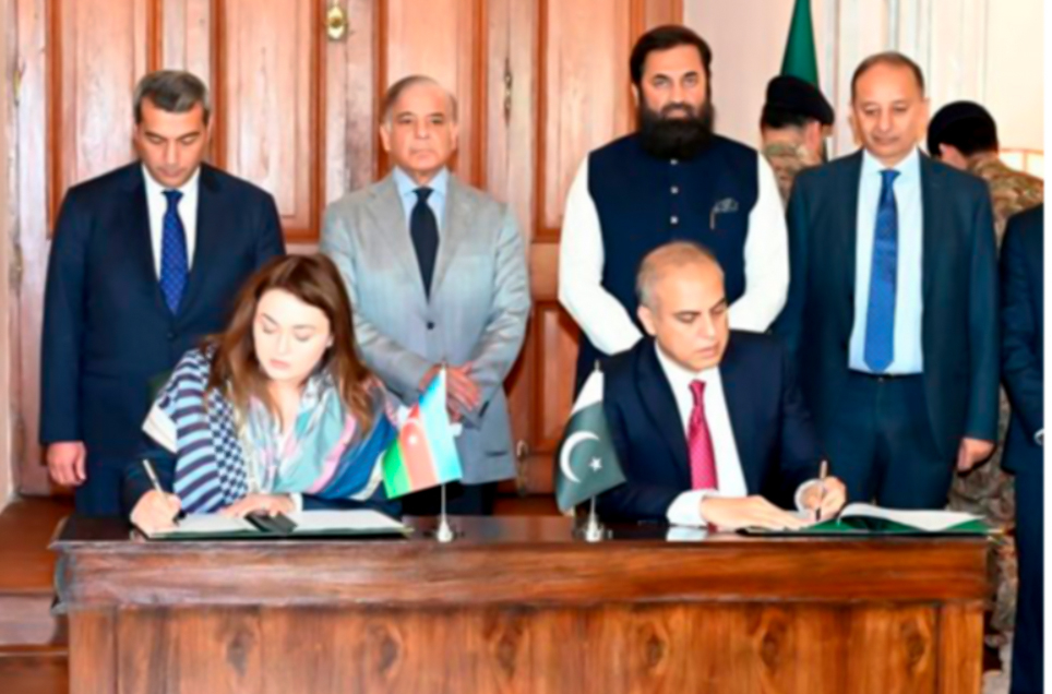 Pakistan Azərbaycanla LNG alınmasına dair saziş imzalayıb