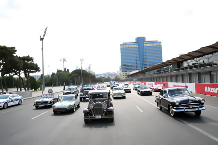 Klassik avtomobillərin yürüşü və konsert baş tutub - FOTO/VİDEO