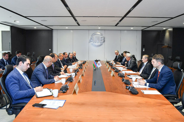 Mikayıl Cabbarov Asiya İnfrastruktur İnvestisiya Bankının prezidenti ilə görüşüb - FOTO