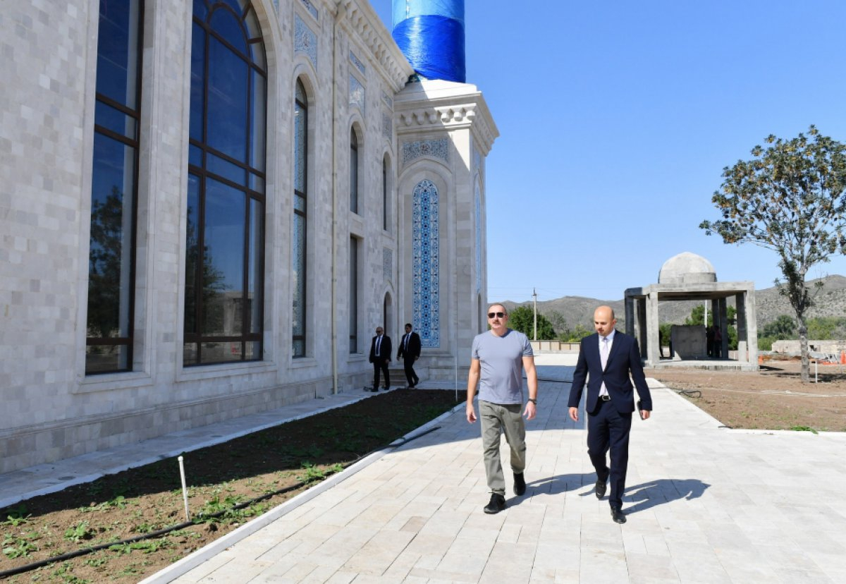 Prezident: "Zəngilan məscidinin inşası yekunlaşır"