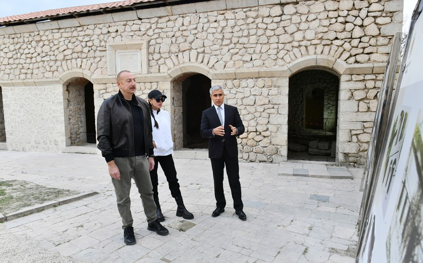 Prezident Heydər Əliyev Fondunun Şuşanın Mamayı məscidində apardığı bərpa işləri ilə tanış olub - YENİLƏNİB - FOTO