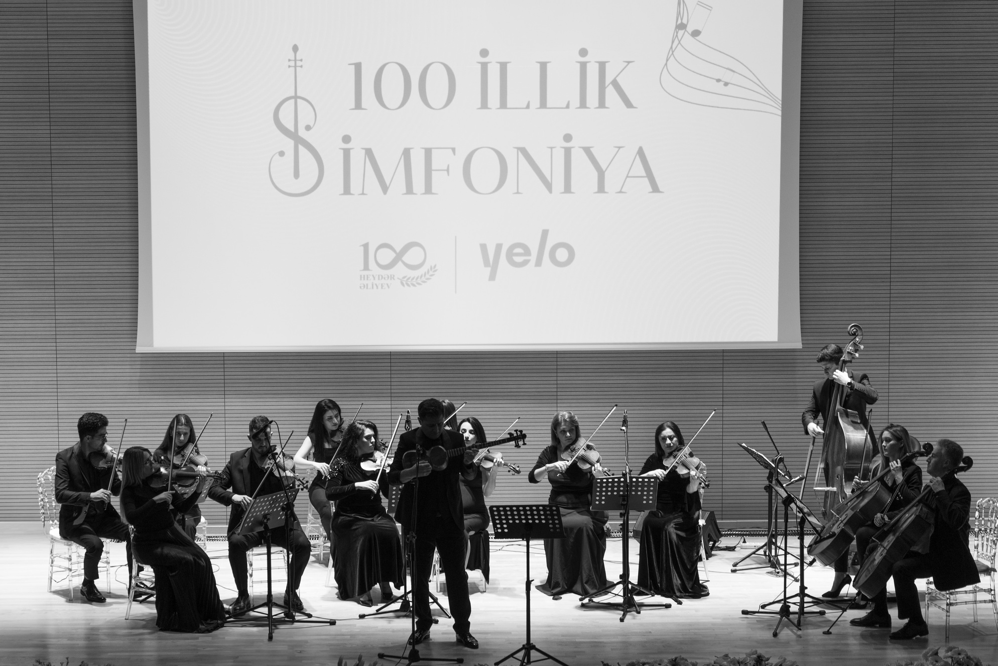 Yelo Bank-da Ümummilli liderə həsr olunmuş konsert keçirilib - FOTO