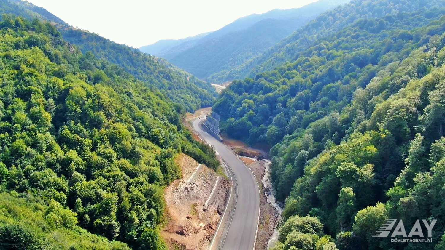 Ümumi uzunluğu 23.4 km olan Murovdağ tunelində 14 km qazma işləri artıq tamamlanıb - FOTO