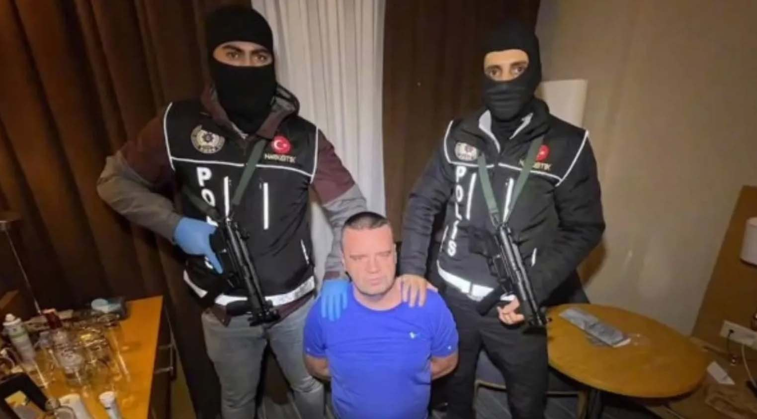 "İnterpol"un qırmızı bülletenlə axtarışa verdiyi narkobaron İstanbulda ƏLƏ KEÇDİ - VİDEO