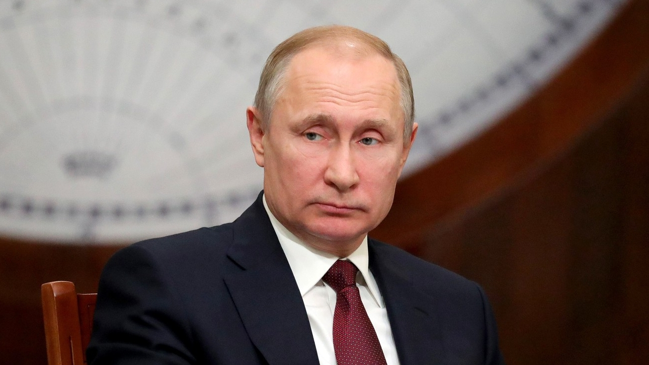 Putin prezident seçkilərində iştirak edəcəyini açıqladı
