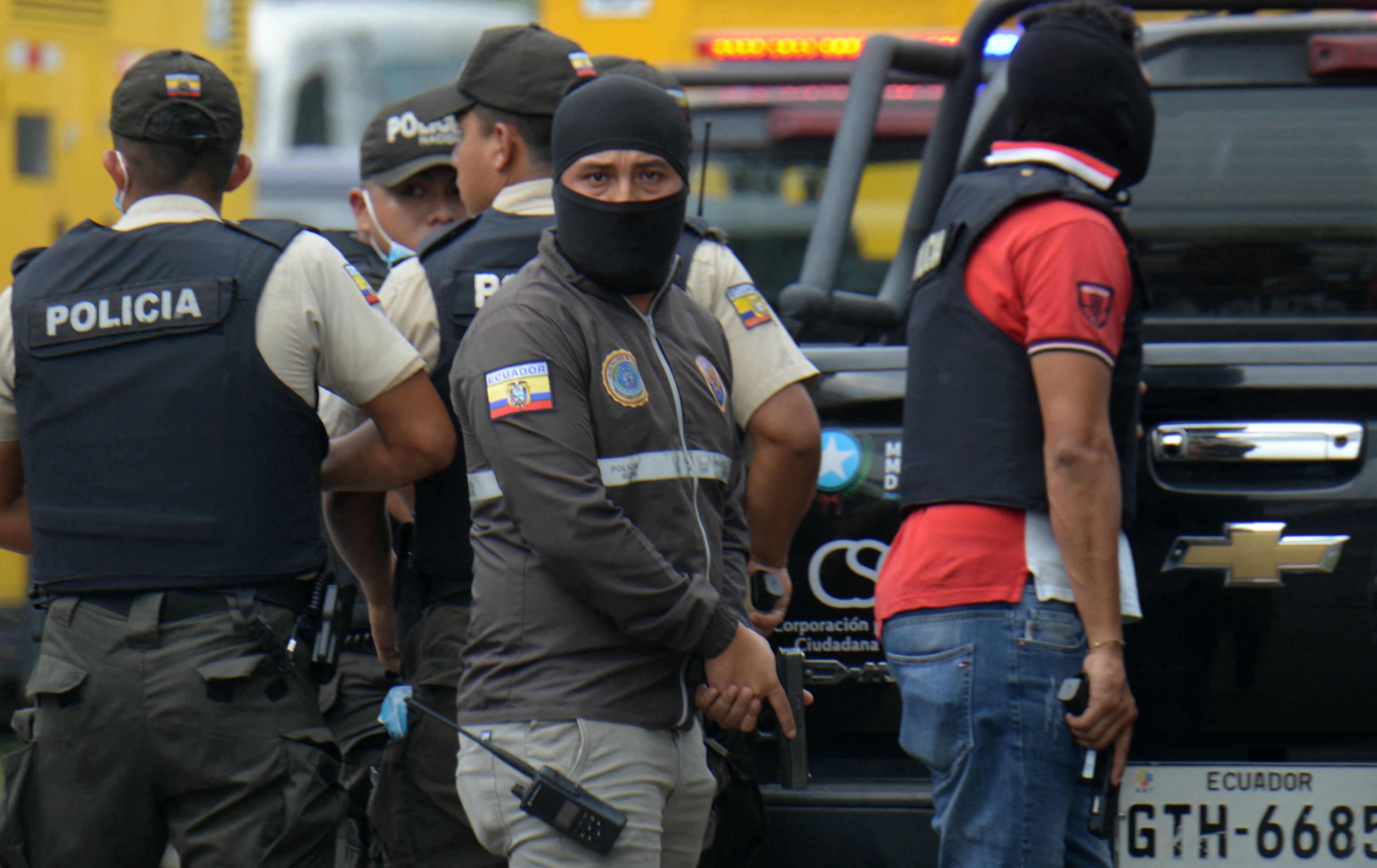 Ekvadorda kütləvi iğtişaşlar: İkisi polis olmaqla, 10 nəfər öldürüldü - VİDEO