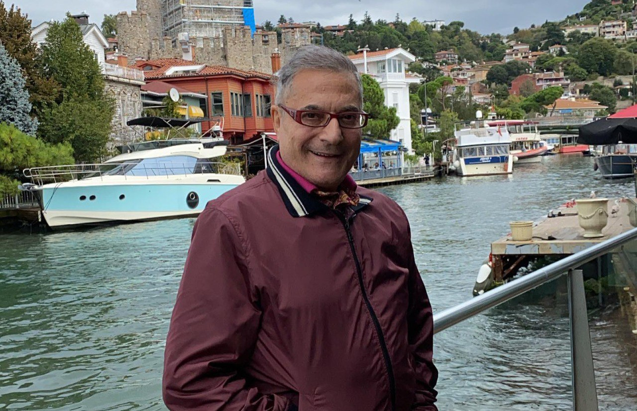 66 yaşlı Mehmet Ali Erbil: "Evlənib uşaq sahibi olmaq istəyirəm" - VİDEO