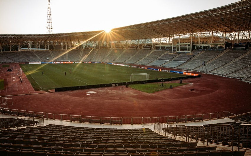 “Tofiq Bəhramov” stadionunda “Qarabağ”ın avrokubok oyunu üçün son tamamlanma işləri görülür