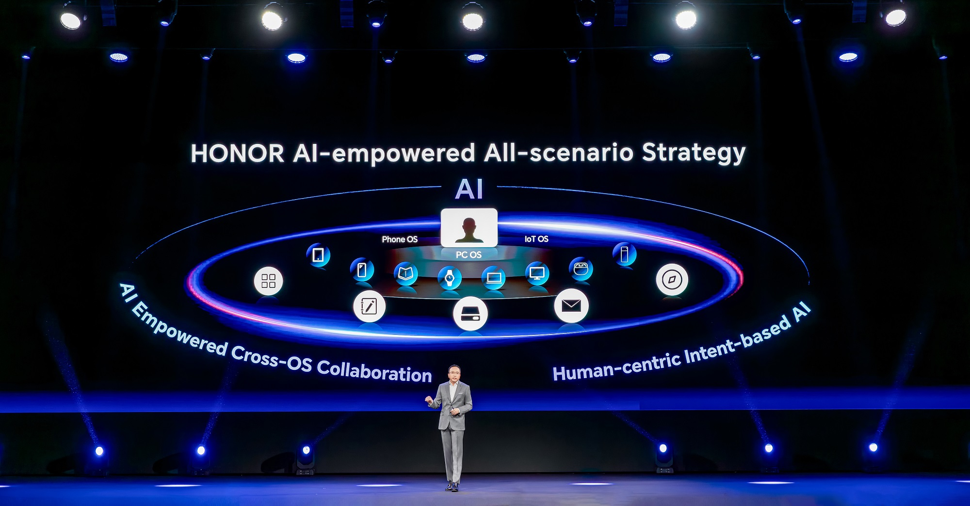 HONOR “MWC 2024”-də hər ssenarisi “AI” ilə gücləndirilmiş yeni strategiyasını təqdim edir - FOTO