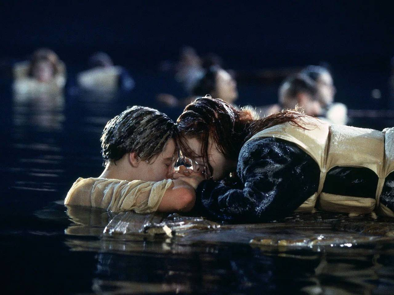 "Titanik" filmindəki qapı hərraca çıxarılacaq - FOTO