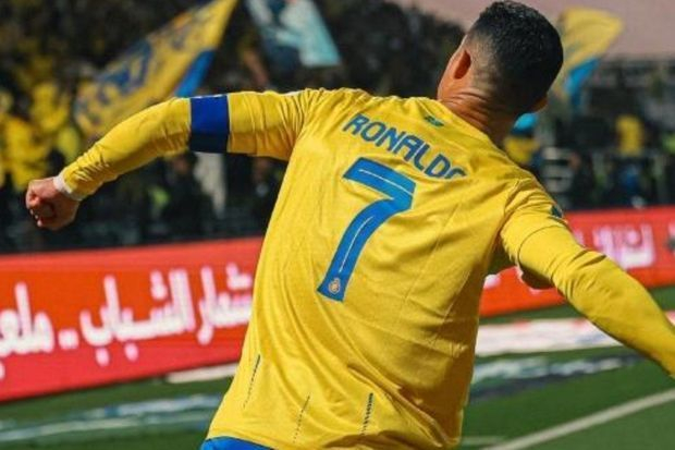 Ronaldo Asiya Çempionlar Liqasında oyundan əvvəl ümidini Allaha bağladı