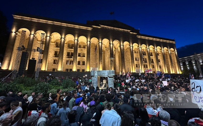 Tbilisidə aksiyaçıların bir qismi dağılışmağa başlayıb - YENİLƏNİB