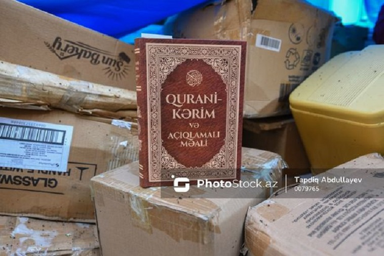 Bakıda yarım milyon manata Quran satılır? - FOTO