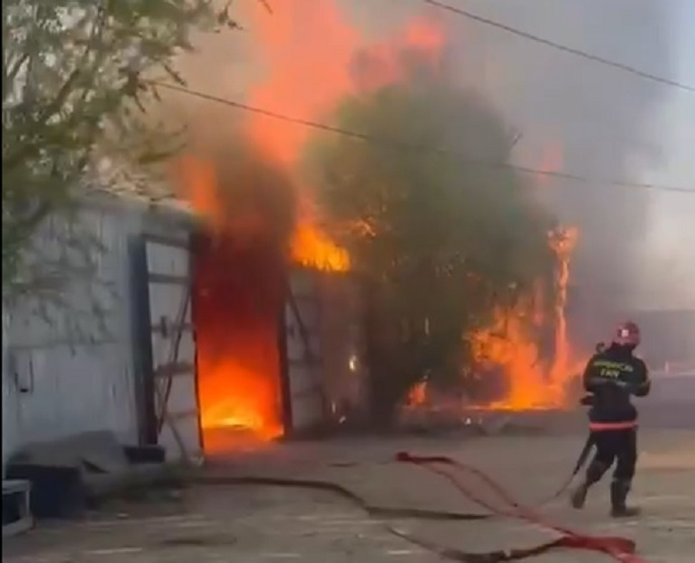 Bakıda yanan taxta bazarından dəhşətli görüntülər - ANBAAN VİDEO