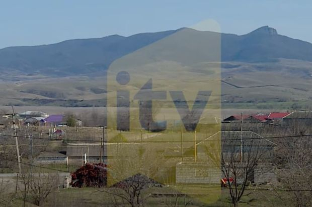 Qazaxın işğaldan azad edilən kəndlərindən GÖRÜNTÜLƏR - Erməni postları sökülür - VİDEO