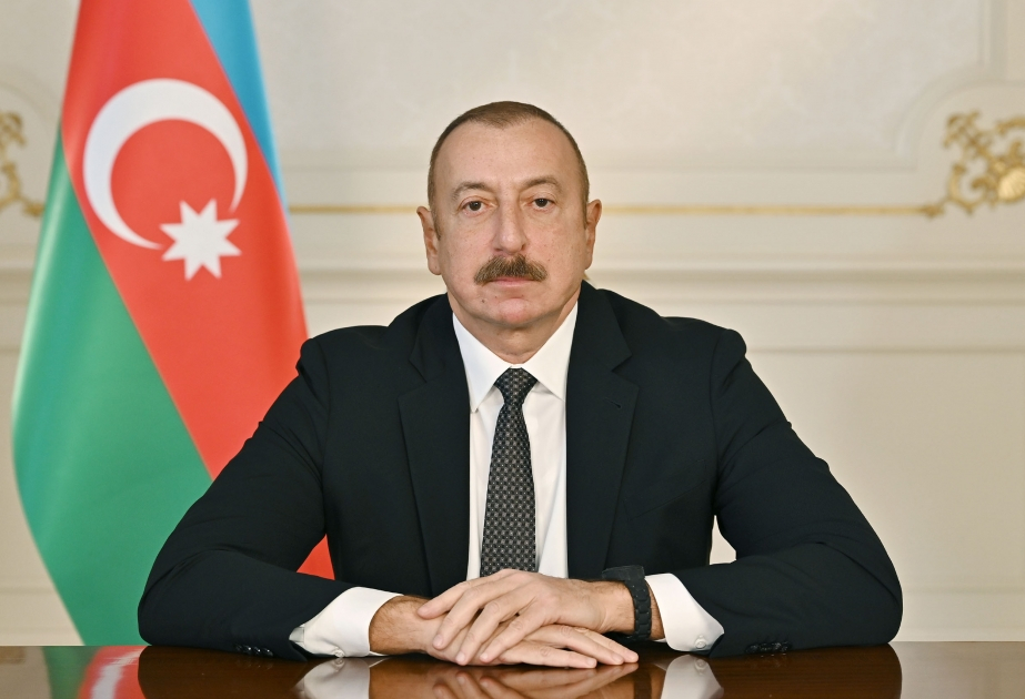 Azərbaycan Prezidenti Zelenskini COP29-a dəvət edib - FOTO