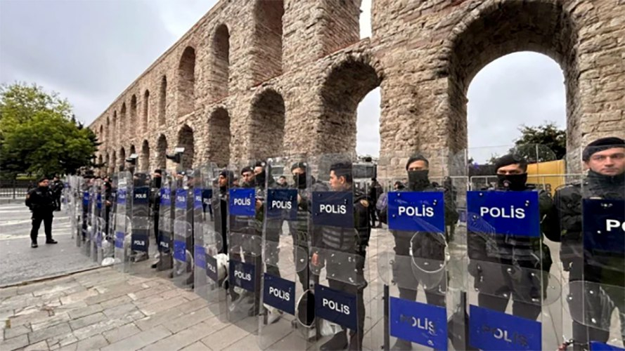 İstanbulda gərginlik - Polis Taksim yürüşünə icazə vermədi, xaos yaşandı - FOTO