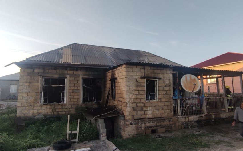 Spirtli içki qəbul edib evini yandıran şəxs ölüb - YENİLƏNİB + FOTO