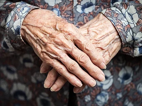 102 yaşlı işləyən qadın uzunömürlülüyün sirlərini açıqladı - FOTO
